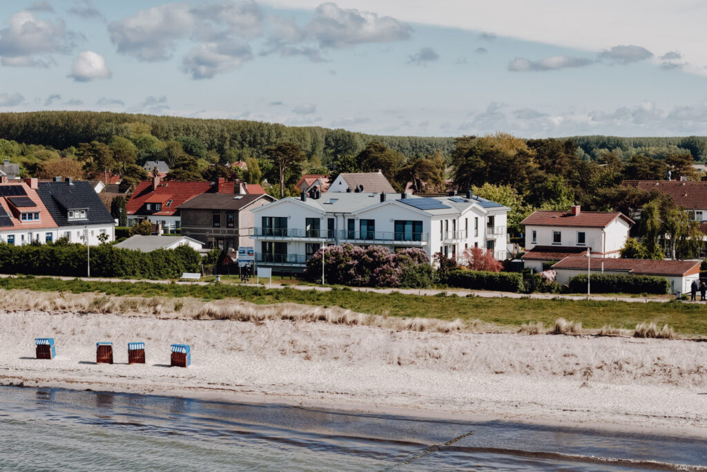 Die Strandvilla vom Meer aus